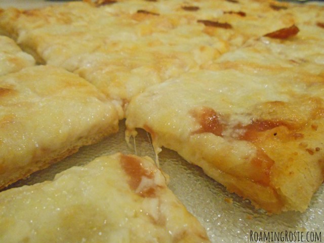 Easy Pizza Dough Recipe at RoamingRosie.com