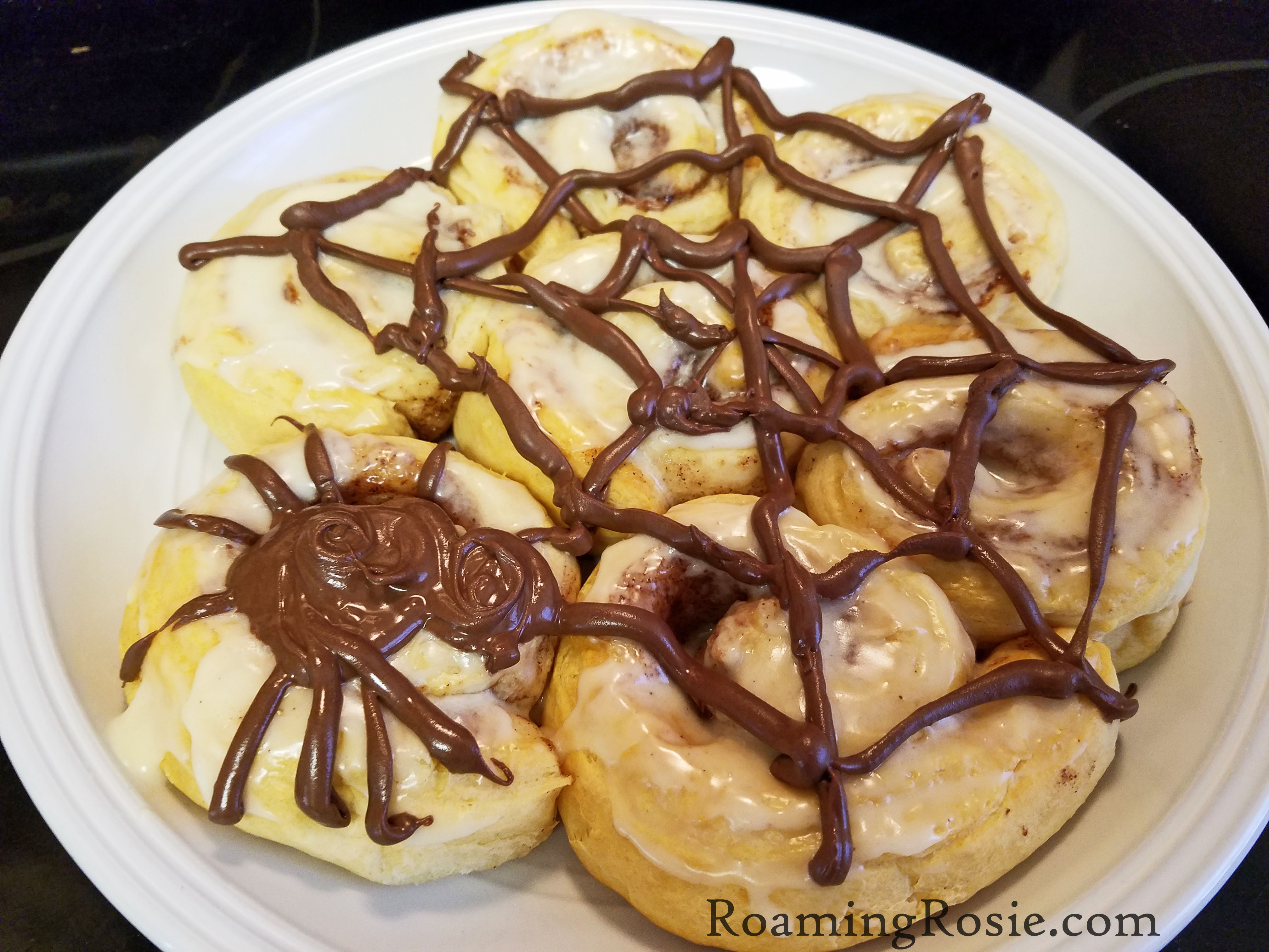 spiderweb cinnamon rolls 2
